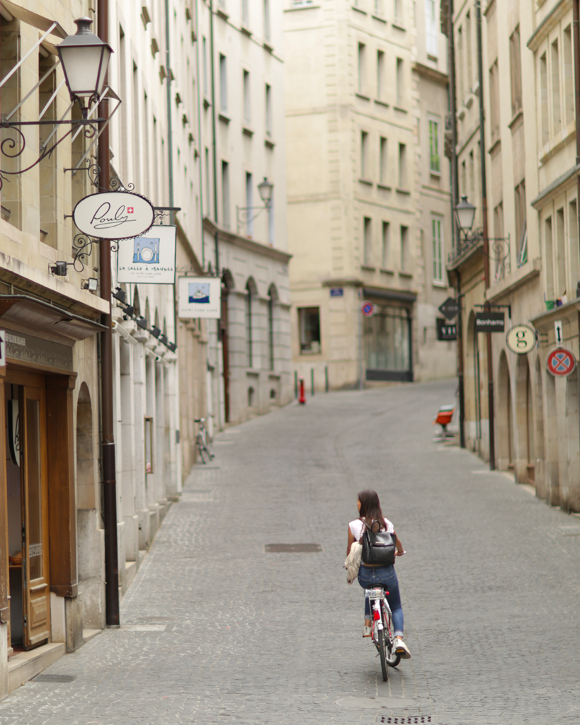 Geneva's Old Town and city streets to discover