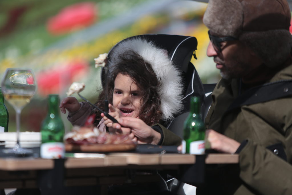 Fondue in Geneva for children, fun experience